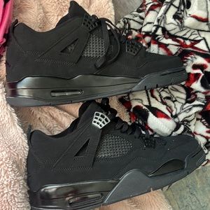 Jordan 4s Black cats size  14 Reps